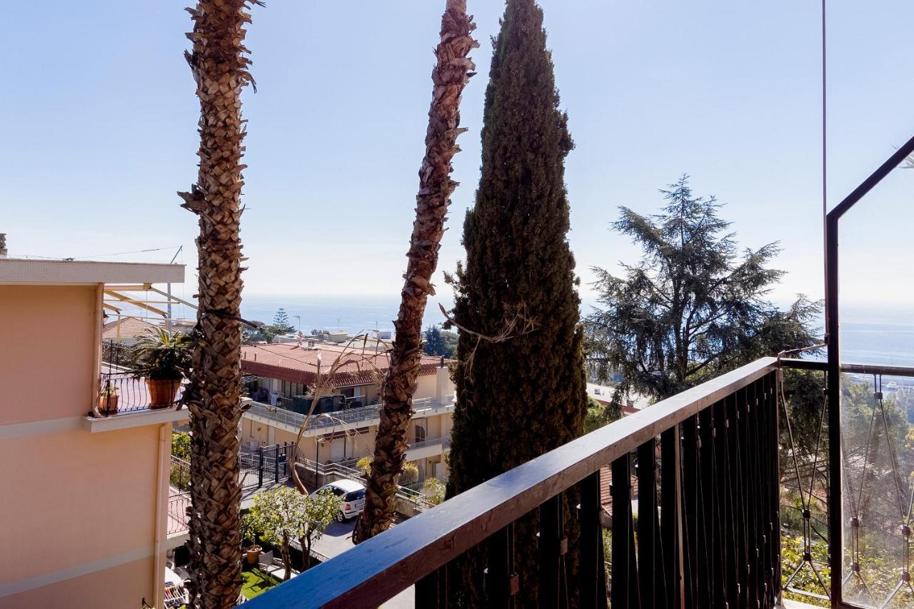 Lemon Tree Apartment - Garden, Sea View, Wifi Санремо Экстерьер фото
